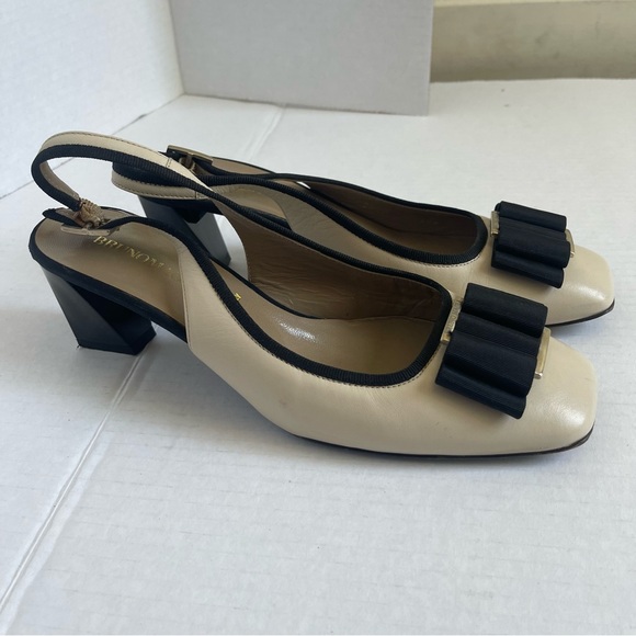 Bruno Magli low heels - Picture 4 of 11